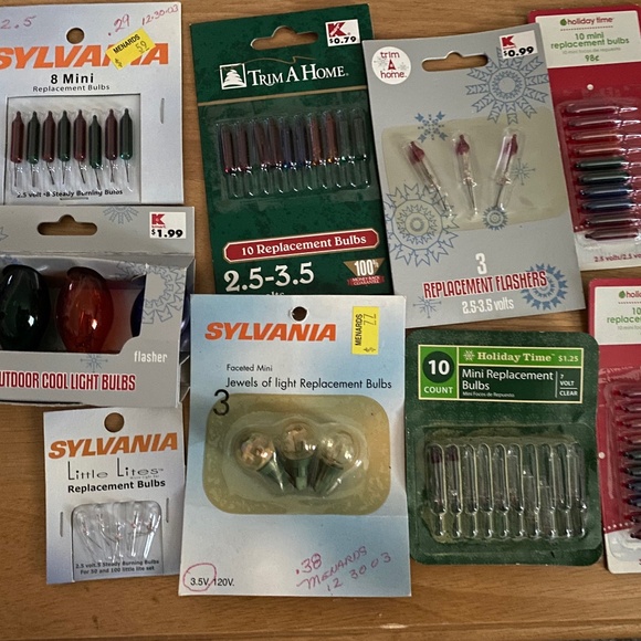 Christmas Replacement Bulbs New unopened - Picture 1 of 1